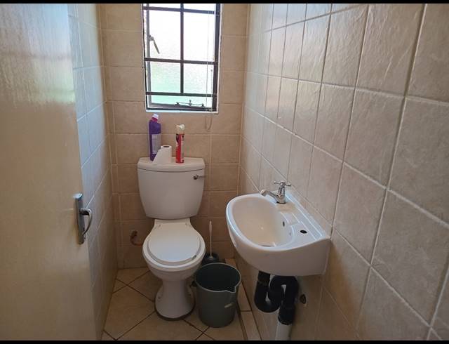 3 BEDROOM FREEHOLD TO LET IN COSMO CITY